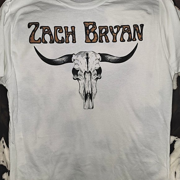 Zach Bryan Bull Skull Western Tee Graphic Short Sleeve T-Shirt - Picture 2 of 6
